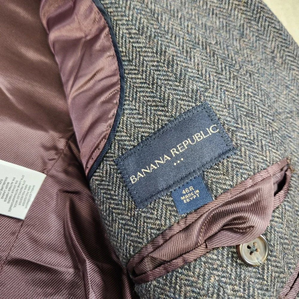 Banana Republic Blazer Men 46R Herringbone Tweed Peak Lapel Elbow Patches‎ NEW